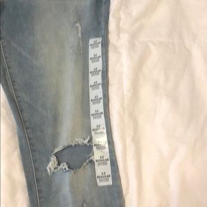 Old Navy Jeans - Rockstar Ripped Jeans Old Navy Jeans - Rockstar Ripped Jeans